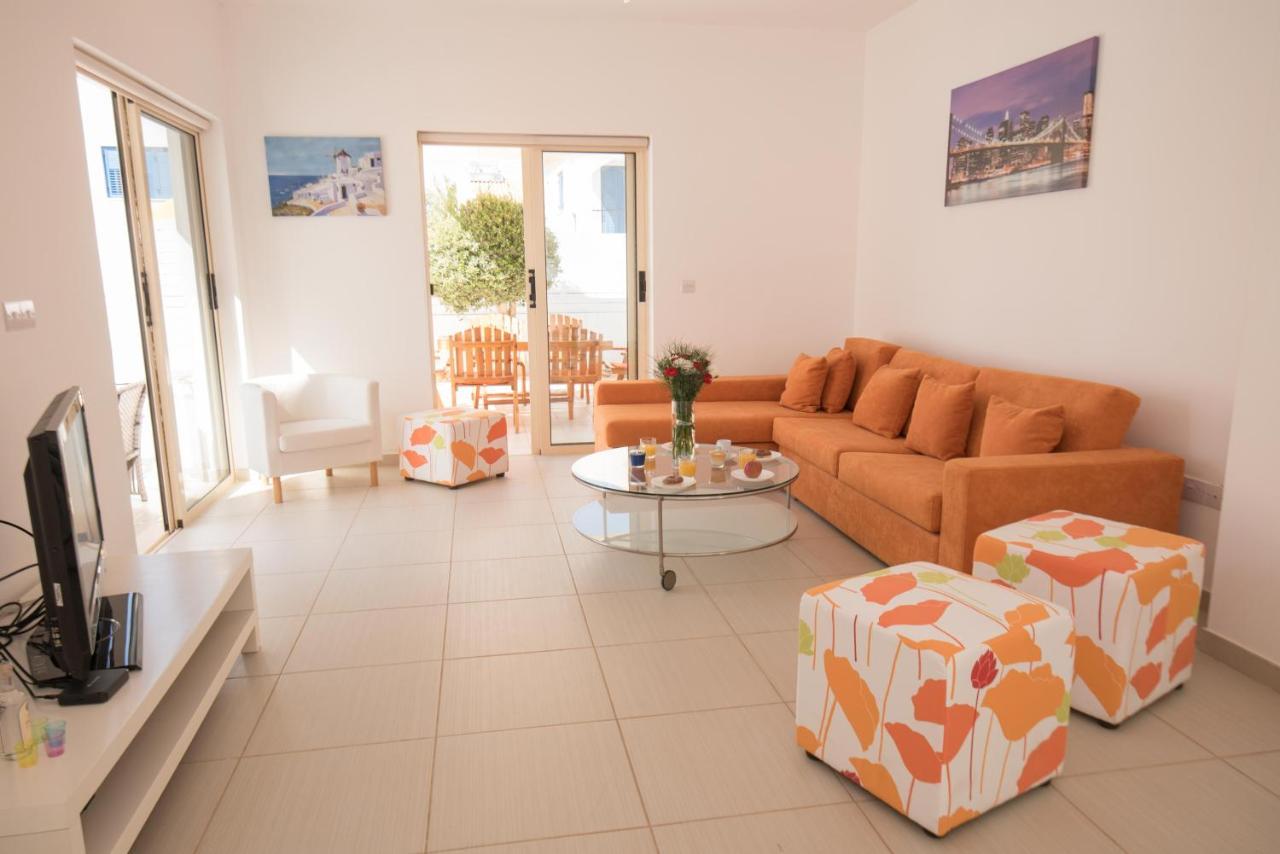 Villa Pomelo Protaras Exterior photo